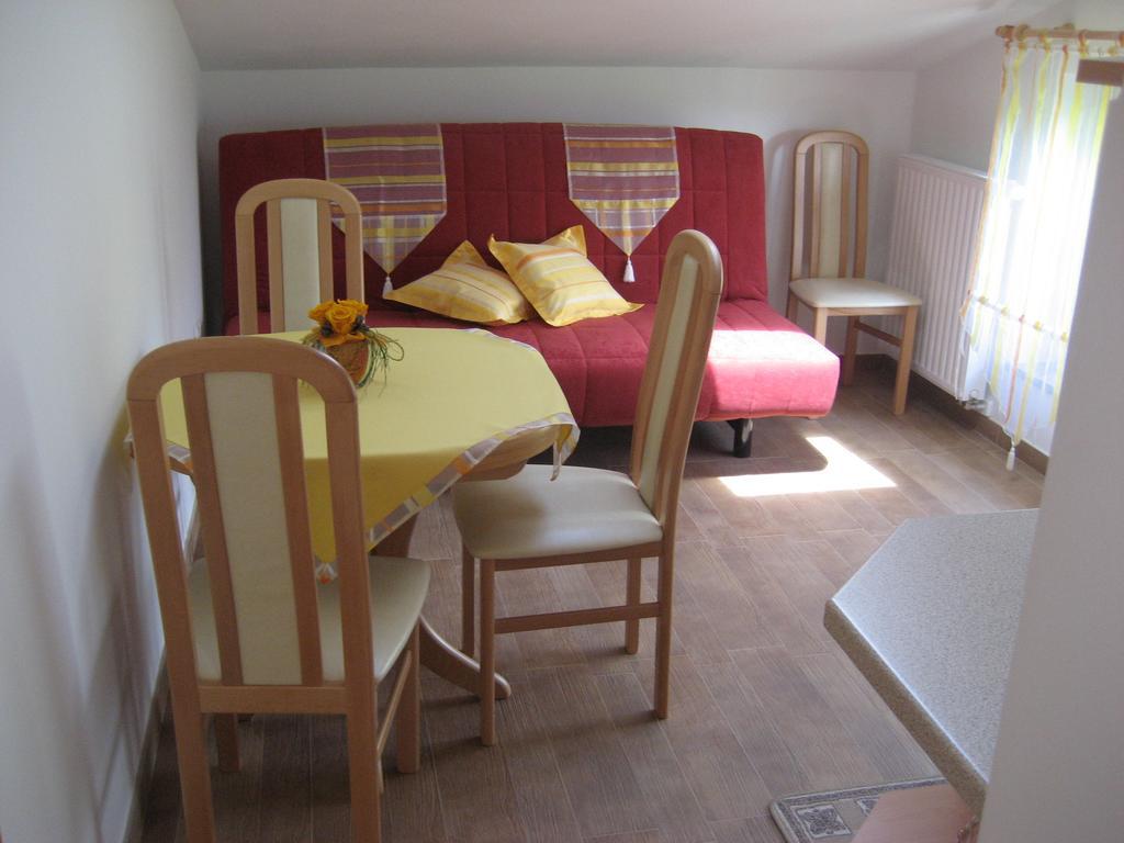 Turisticna Kmetija Pri Rebkovih Apartment อายดอฟช์ชีนา ห้อง รูปภาพ